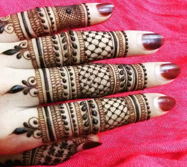 Awesome finger mehendi design