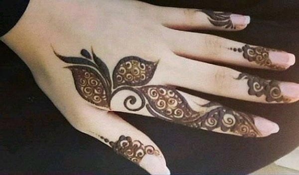 dark flowers and leaves mehendi design