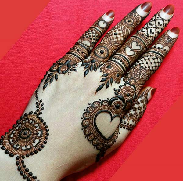 heavenly finger mehndi design that is ideal