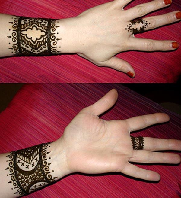 wristband mehndi design for wrist