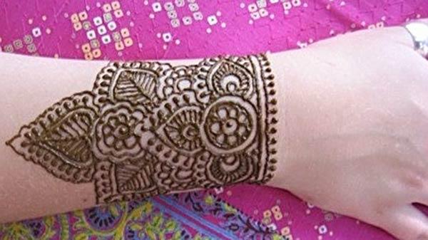 bracelet mehendi designs for wrist