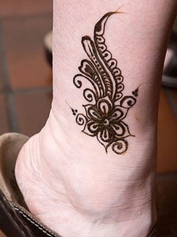 flower mehndi design for ankle