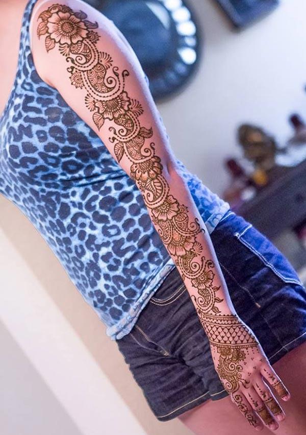 beauty enhancing mehndi design for full arm