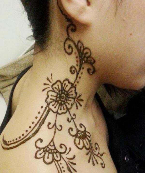 floral mehndi design for neck