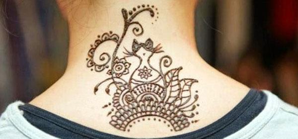 cat and leaves mehndi design for neck