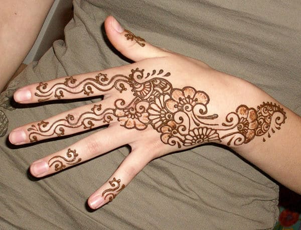 elegant floral and paisley Mehndi design