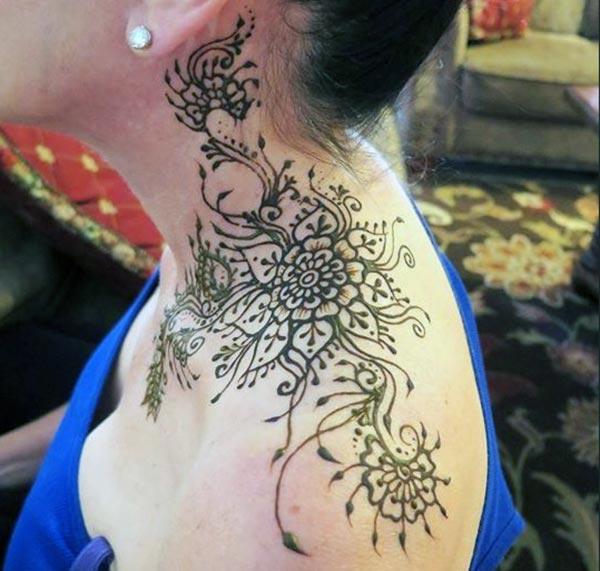 Shoulder Mehendi Design