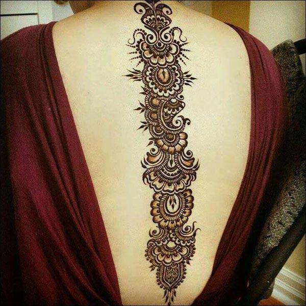 A jaw-dropping full back mehendi design for Women and girls